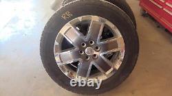 Used Wheel fits 2012 Gmc Acadia 20x7-1/2 6 spoke single chrome with black inser