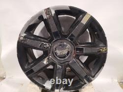 Used Wheel fits 2015 Cadillac Escalade 22x9 7 spoke single silver with chrome i