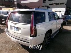 Used Wheel fits 2015 Cadillac Escalade 22x9 7 spoke single silver with chrome i