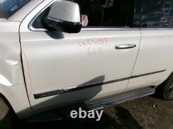 Used Wheel fits 2015 Cadillac Escalade 22x9 7 spoke single silver with chrome i