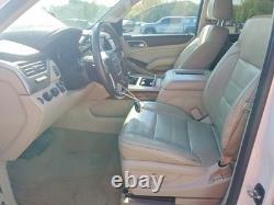 Used Wheel fits 2015 Gmc Yukon 22x9 7 spoke silver with chrome inserts opt RXN