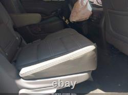 Used Wheel fits 2015 Gmc Yukon xl 1500 22x9 7 spoke silver with chrome inserts