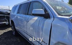 Used Wheel fits 2015 Gmc Yukon xl 1500 22x9 7 spoke silver with chrome inserts