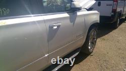 Used Wheel fits 2015 Gmc Yukon xl 1500 22x9 7 spoke silver with chrome inserts