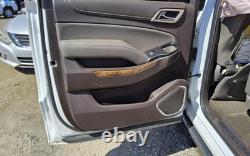 Used Wheel fits 2015 Gmc Yukon xl 1500 22x9 7 spoke silver with chrome inserts