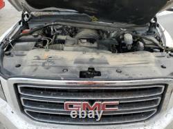 Used Wheel fits 2018 Gmc Yukon 22x9 7 spoke silver with chrome inserts opt RXN