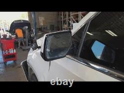 Used Wheel fits 2018 Gmc Yukon 22x9 7 spoke silver with chrome inserts opt RXN