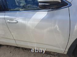 Used Wheel fits 2018 Toyota Highlander 19x7-1/2 alloy 5 spoke bright chrome Gra