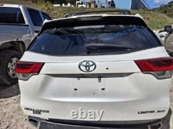 Used Wheel fits 2018 Toyota Highlander 19x7-1/2 alloy 5 spoke bright chrome Gra