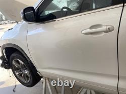 Used Wheel fits 2018 Toyota Highlander 19x7-1/2 alloy 5 spoke chrome dark chrom